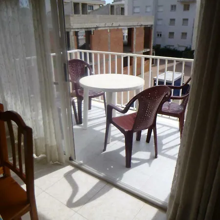 Leo Apartment